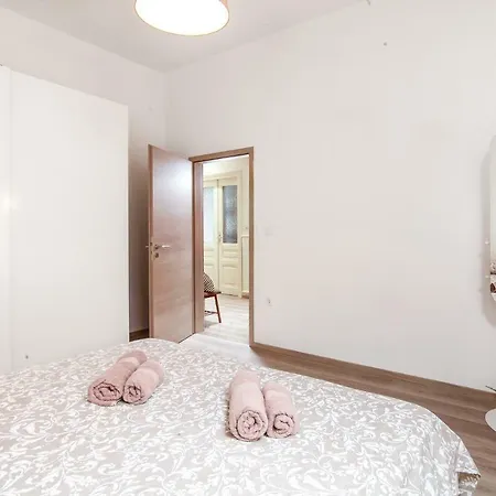 Apartmán Kensi*** Pula